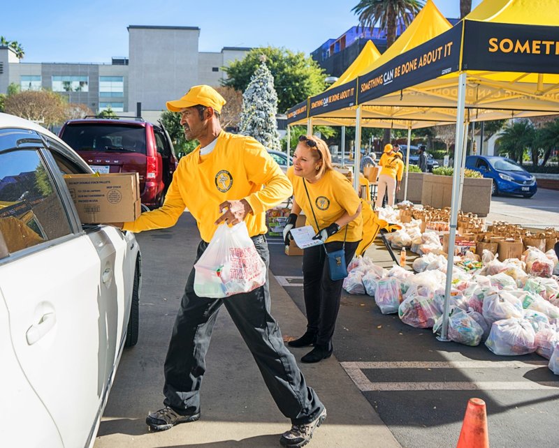 For 150 weeks straight, Volunteer Ministers of the Church of Scientology Los Angeles have carried out food drives to help the community cope with food insecurity. 