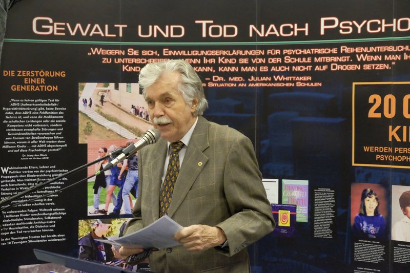 Dr. Demel briefed those attending the grand opening on Austria’s Nazi psychiatrists.