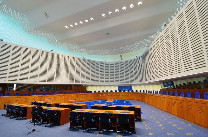 Courtroom of the European Court of Human Rights. Photo y-Adrian Grycuk (creative commons license)