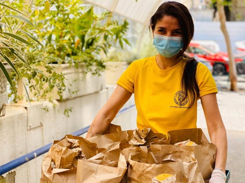 In Tel Aviv, throughout the pandemic, volunteers from the Scientology Center delivered food and coordinated with the city and local nonprofits to provide for the needs of the community.