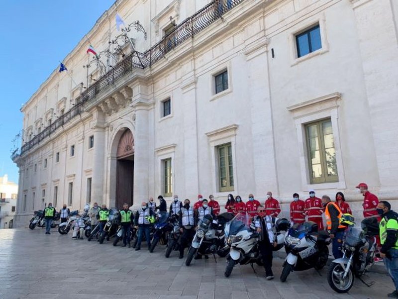 Drug prevention motorbike rally arrives in Marina Franca at the end of a 1,000-km ride to promote an active, drug-free lifestyle. (photo from Facebook.com)