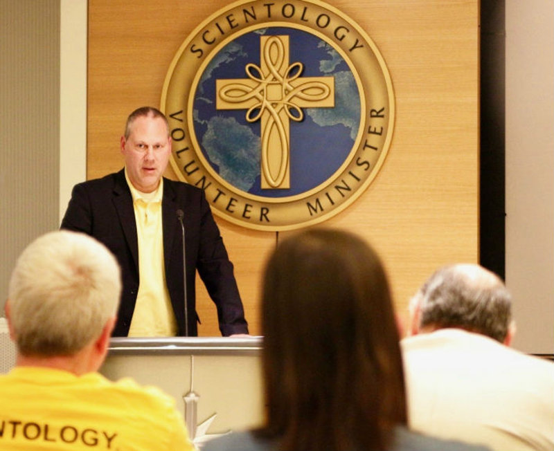 Lead volunteer for Seattle describes the Scientology Volunteer Minister program