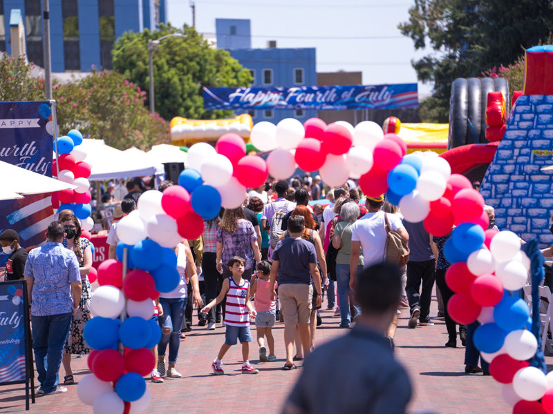 Each year, the Church of Scientology Los Angeles hosts an Independence Day Festival. 