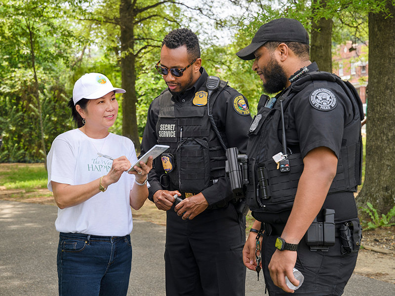 Kim Bey tackles crime and betters life in Washington, D.C., with The Way to Happiness on this week’s featured episode of Voices for Humanity on the Scientology Network.