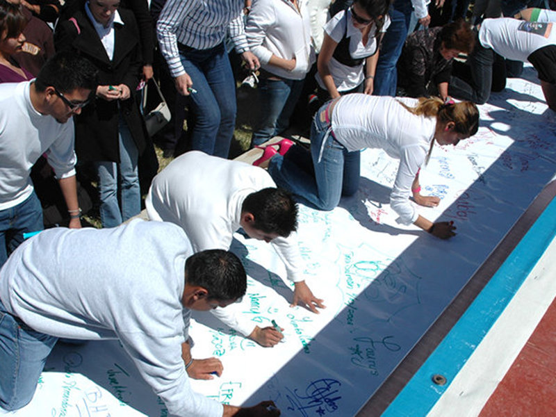 After learning the truth about drugs from Foundation for a Drug-Free World, youth sign a pledge to live drug-free.