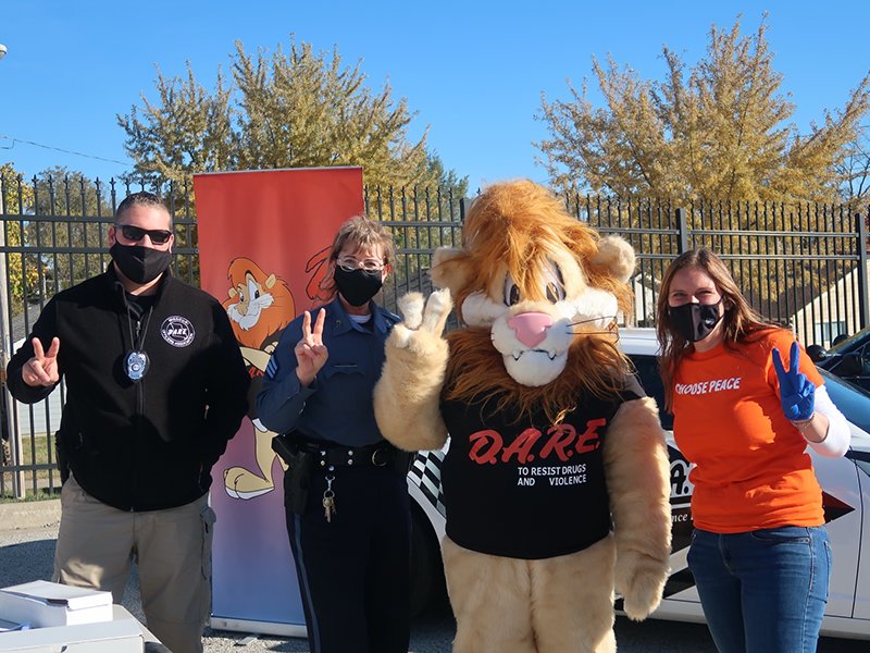 Darren the Lion, the D.A.R.E. mascot, joined the action.