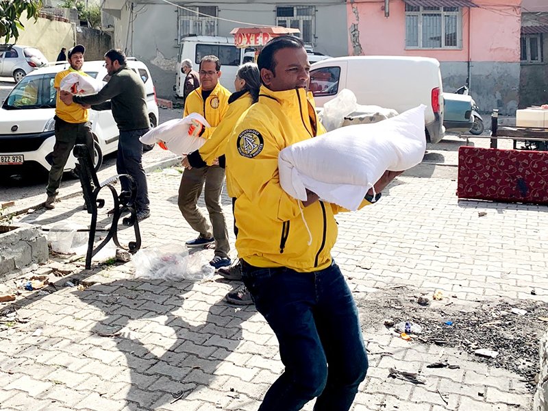 With hundreds of thousands homeless and infrastructure destroyed by the massive earthquake and aftershocks, volunteers are needed to get the supplies into the hands of those in need